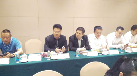 仟億達(dá)作為龍商會(huì)成員，積投身節(jié)能環(huán)保能源事業(yè)，利用生物質(zhì)多聯(lián)產(chǎn)、碳交易等業(yè)務(wù)為龍江做貢獻(xiàn)，助力龍江經(jīng)濟(jì)發(fā)展。